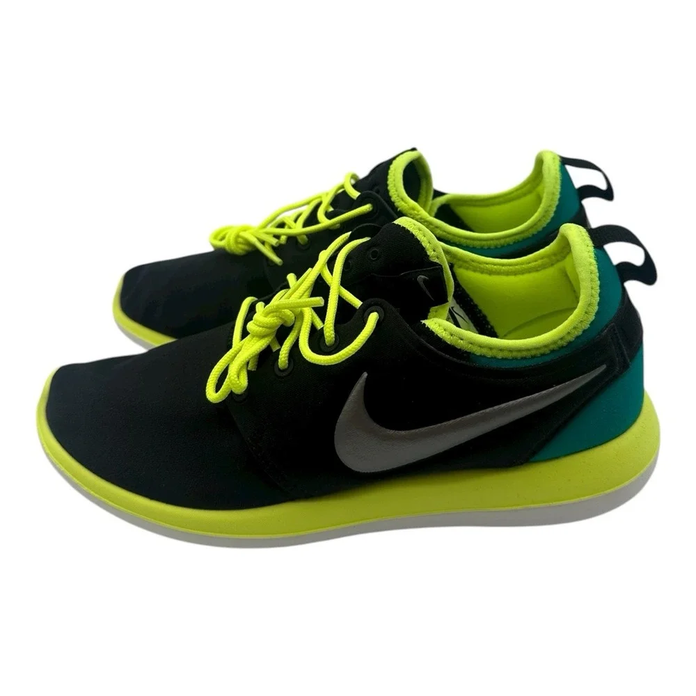 Nike Roshe Two GS Running Shoes YOUTH Kids Sz 4 Y Black/Volt Sneakers 844653-003